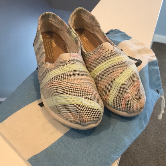 Toms Shoes - Toms summer strip shoes